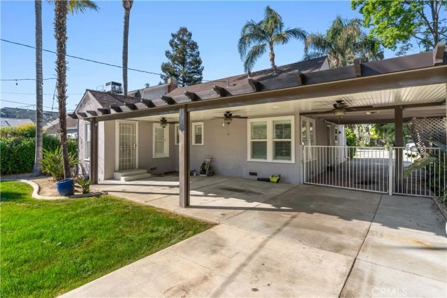 2709 Sunset Avenue, Bakersfield, CA 93304