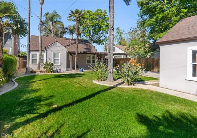 2709 Sunset Avenue, Bakersfield, CA 93304