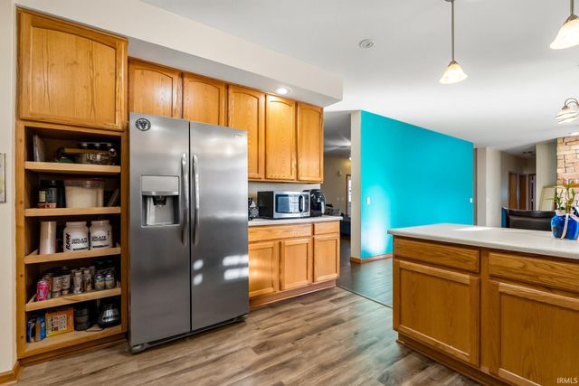 4307 N Lighthouse Drive, Warsaw, IN 46582