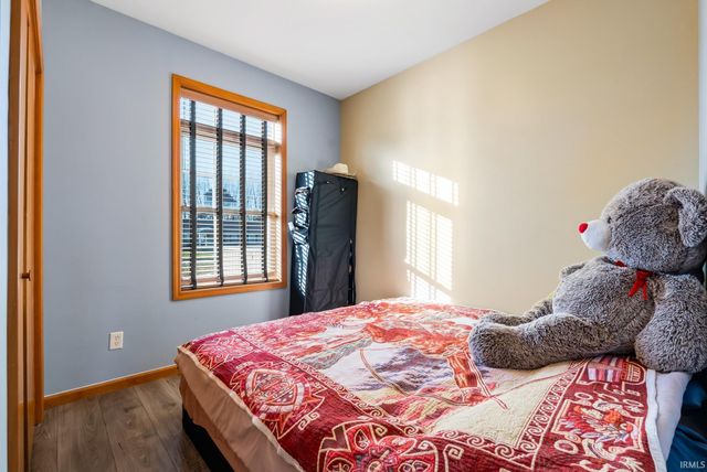 4307 N Lighthouse Drive, Warsaw, IN 46582