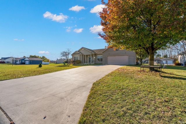 4307 N Lighthouse Drive, Warsaw, IN 46582