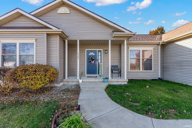 4307 N Lighthouse Drive, Warsaw, IN 46582