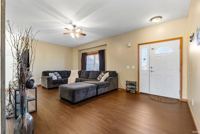 4307 N Lighthouse Drive, Warsaw, IN 46582