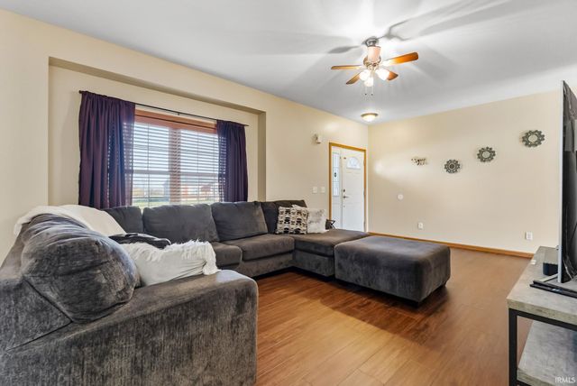 4307 N Lighthouse Drive, Warsaw, IN 46582