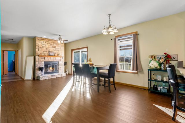 4307 N Lighthouse Drive, Warsaw, IN 46582