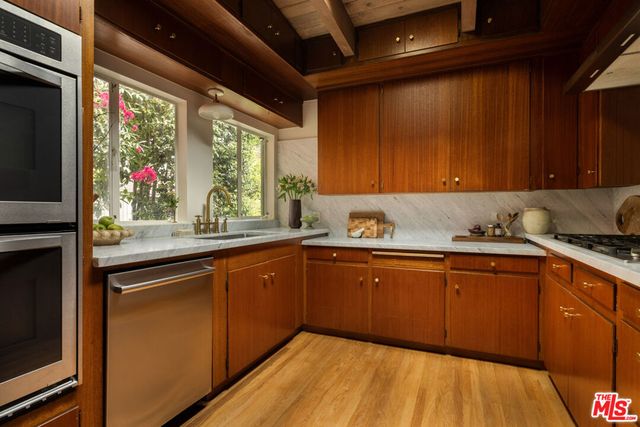 5730 Cazaux Drive, Los Angeles, CA 90068