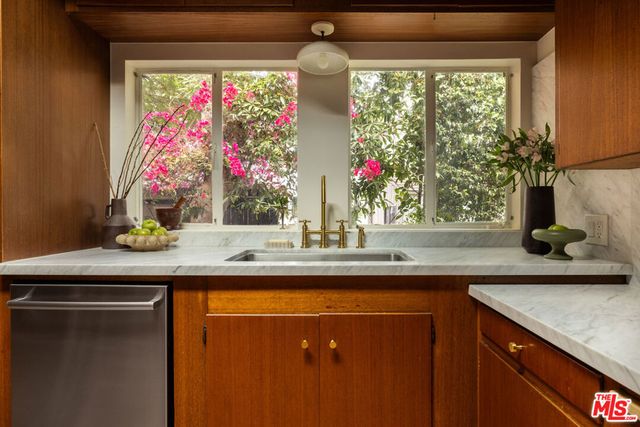 5730 Cazaux Drive, Los Angeles, CA 90068