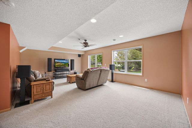 11265 68th Street NE, Albertville, MN 55301