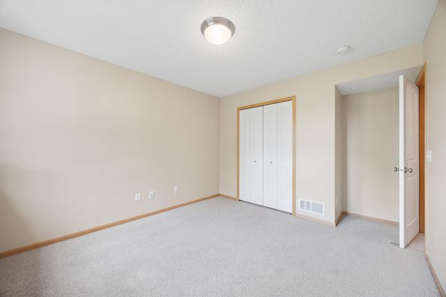 11265 68th Street NE, Albertville, MN 55301