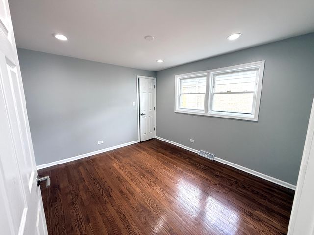 7805 S Homan Avenue, Chicago, IL 60652