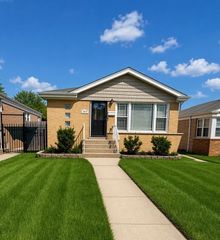 7805 S Homan Avenue, Chicago, IL 60652
