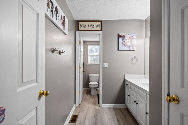924 Spurling Drive, Hixson, TN 37343