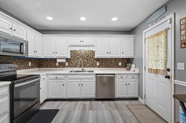 924 Spurling Drive, Hixson, TN 37343