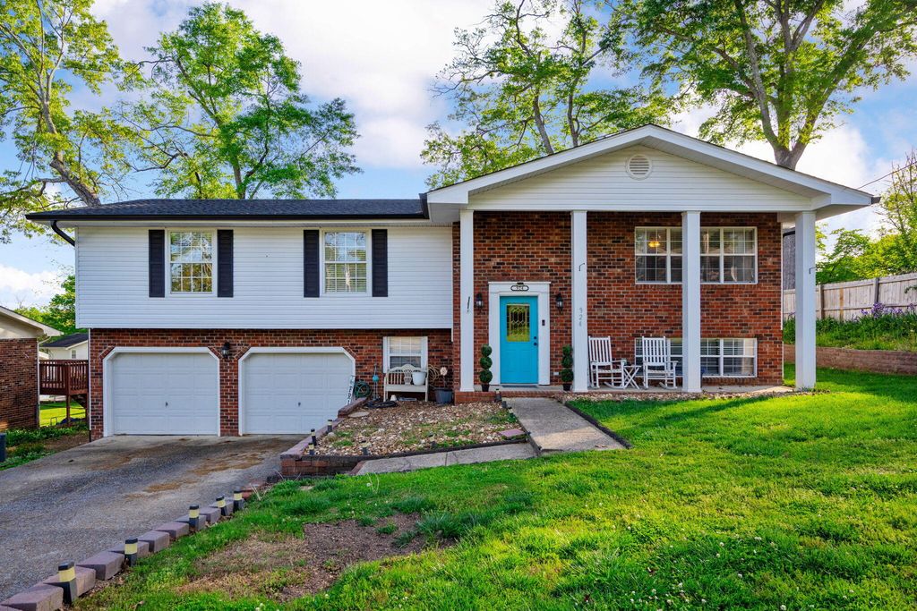 924 Spurling Drive, Hixson, TN 37343