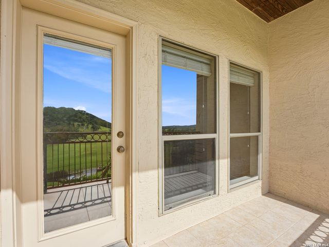 20 Tapatio Dr E Unit 205, Boerne, TX 78006