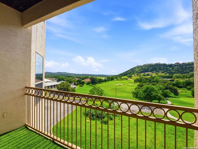 20 Tapatio Dr E Unit 205, Boerne, TX 78006