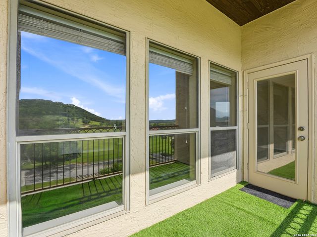 20 Tapatio Dr E Unit 205, Boerne, TX 78006