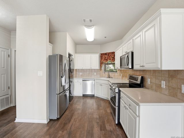 20 Tapatio Dr E Unit 205, Boerne, TX 78006