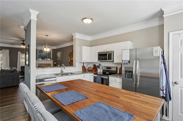 2495 Ivey Crest Circle, Tucker, GA 30084