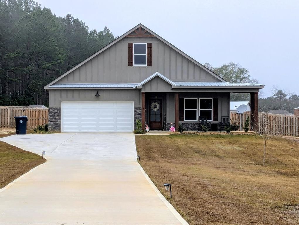 11922 S County Road 33, Cottonwood, AL 36320