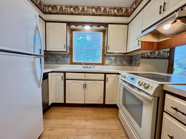 1208 Somerset Road, Fergus Falls, MN 56537