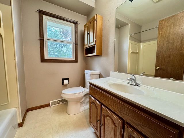 1208 Somerset Road, Fergus Falls, MN 56537