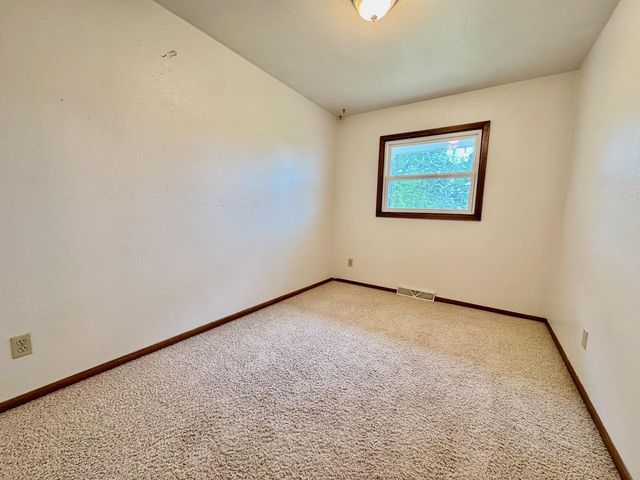 1208 Somerset Road, Fergus Falls, MN 56537