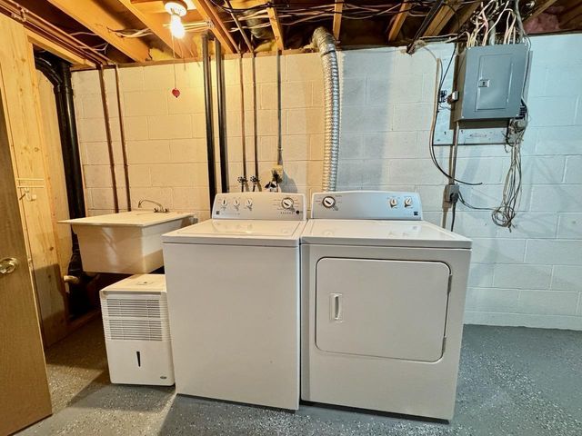 1208 Somerset Road, Fergus Falls, MN 56537