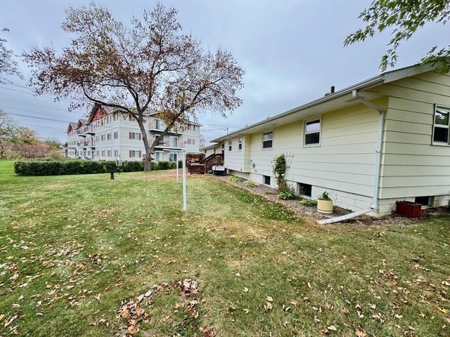 1208 Somerset Road, Fergus Falls, MN 56537