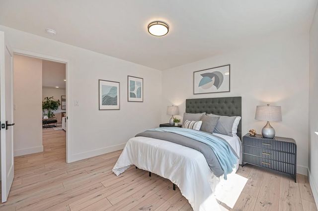 945 Trestle Glen Way, Sacramento, CA 95831