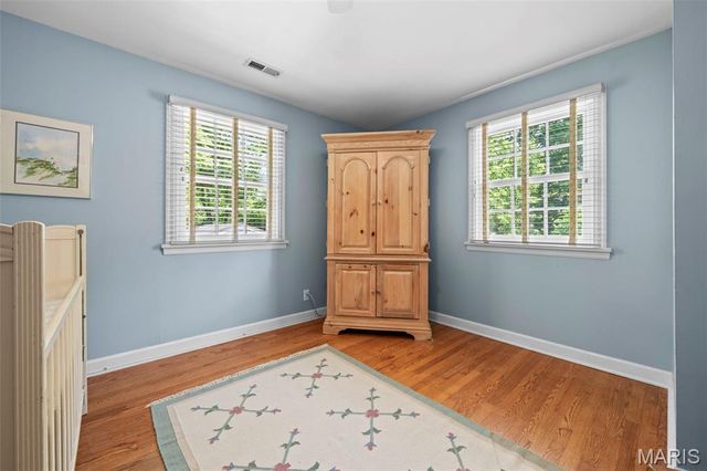29 Thorndell Drive, St Louis, MO 63117