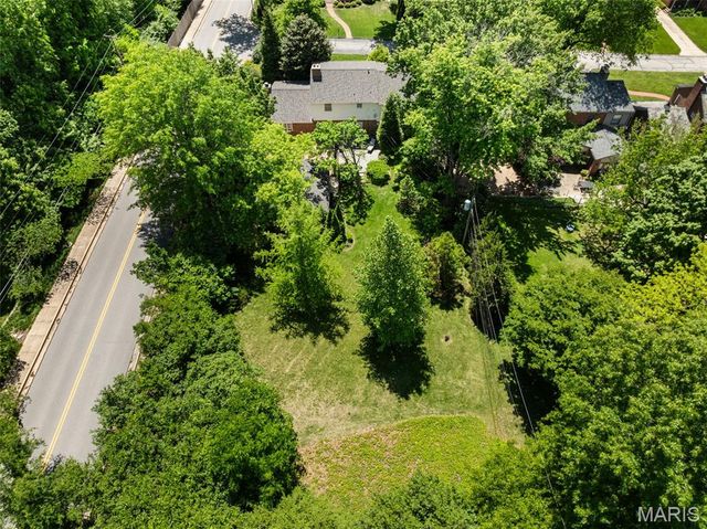 29 Thorndell Drive, St Louis, MO 63117