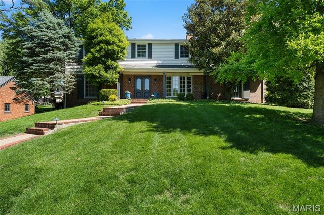 29 Thorndell Drive, St Louis, MO 63117