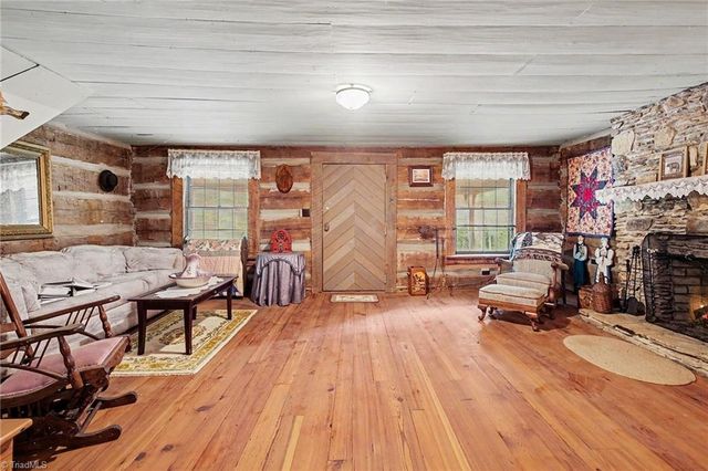 1413 Mission Road, Danbury, NC 27016