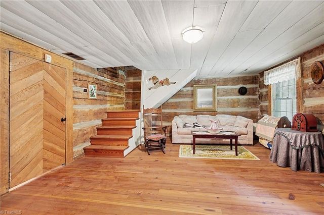 1413 Mission Road, Danbury, NC 27016
