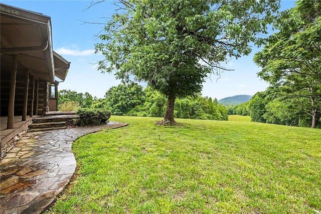 1413 Mission Road, Danbury, NC 27016
