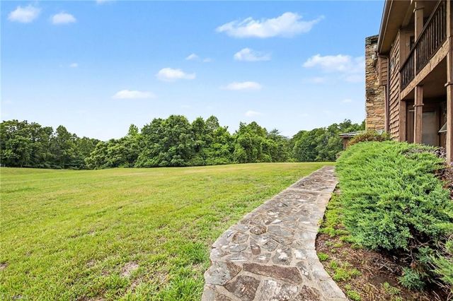 1413 Mission Road, Danbury, NC 27016