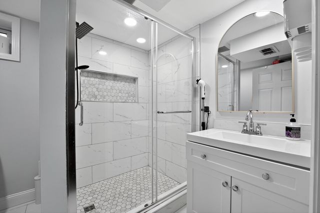116 Gordon Rd, Braintree, MA 02184