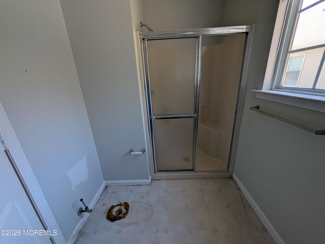 27 Cromwell Court, Manchester, NJ 08759