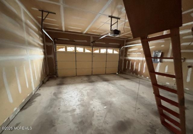 27 Cromwell Court, Manchester, NJ 08759