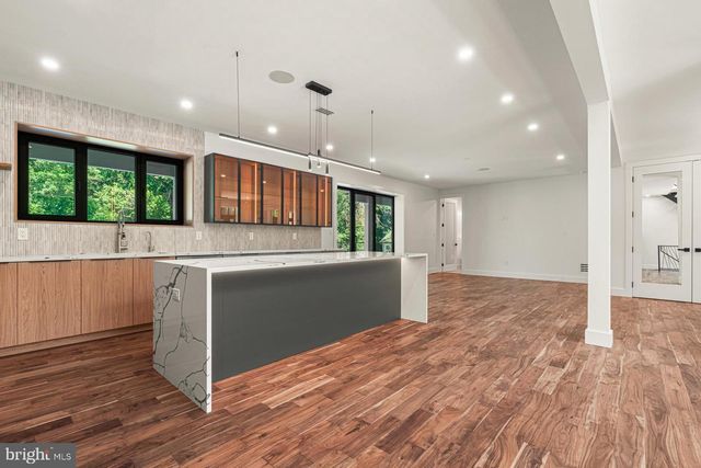 1526 HUNTINGDON PIKE, Huntingdon Valley, PA 19006