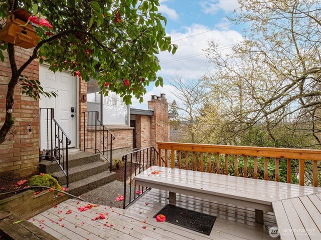 5638 3rd Avenue NW, Seattle, WA 98107