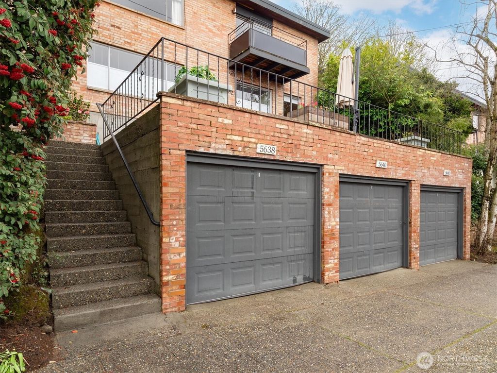 5638 3rd Avenue NW, Seattle, WA 98107