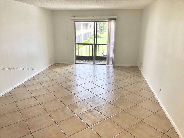 4118 NW 88th Ave 207, Coral Springs, FL 33065