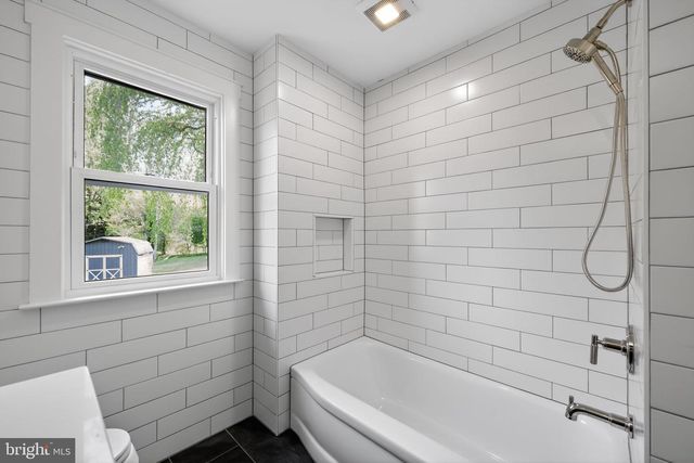 319 CRESTVIEW CIR, Media, PA 19063