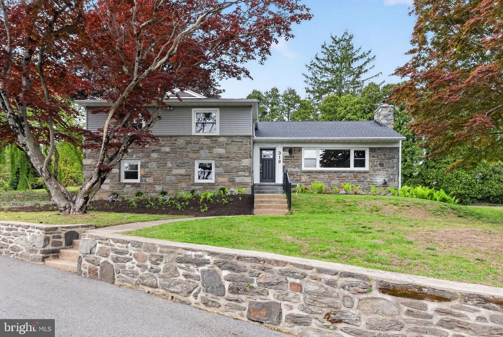 319 CRESTVIEW CIR, Media, PA 19063
