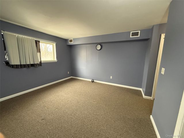 26 Cooper Road 811, Poughkeepsie, NY 12603