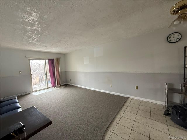 26 Cooper Road 811, Poughkeepsie, NY 12603