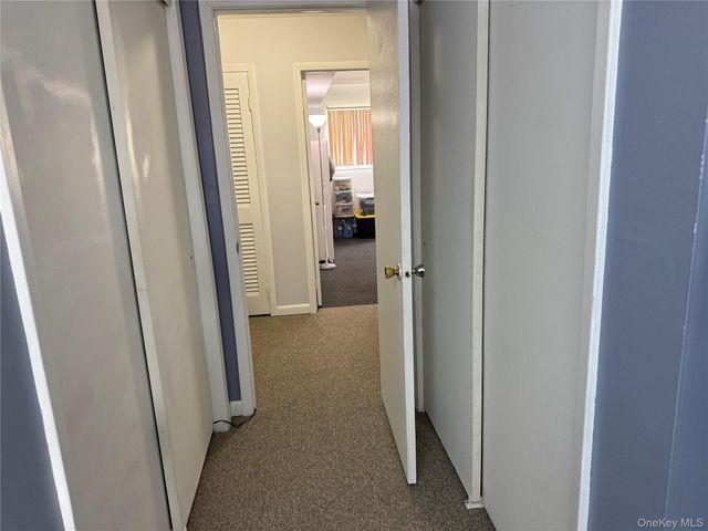 26 Cooper Road 811, Poughkeepsie, NY 12603