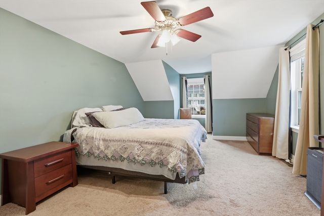 6 Spinnaker Cir, Haverhill, MA 01830